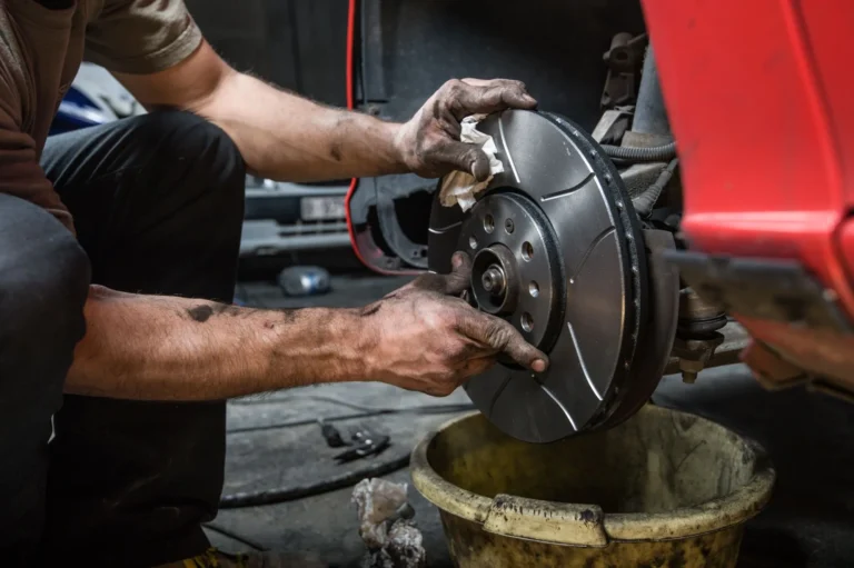 5 Signs Your Brakes Need Repair | Eugene & Santa Clara OR